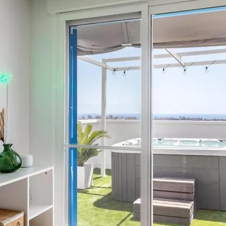 Beautiful Private Pool & Jacuzzi With Panoramic Views