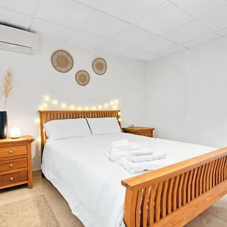 Vakantiehuis Beautiful Private Pool & Jacuzzi With Panoramic Views